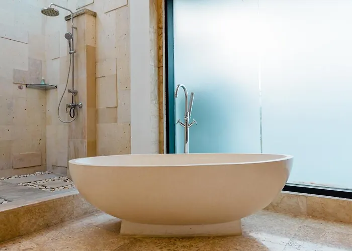 Solaris Private Club Villa *
